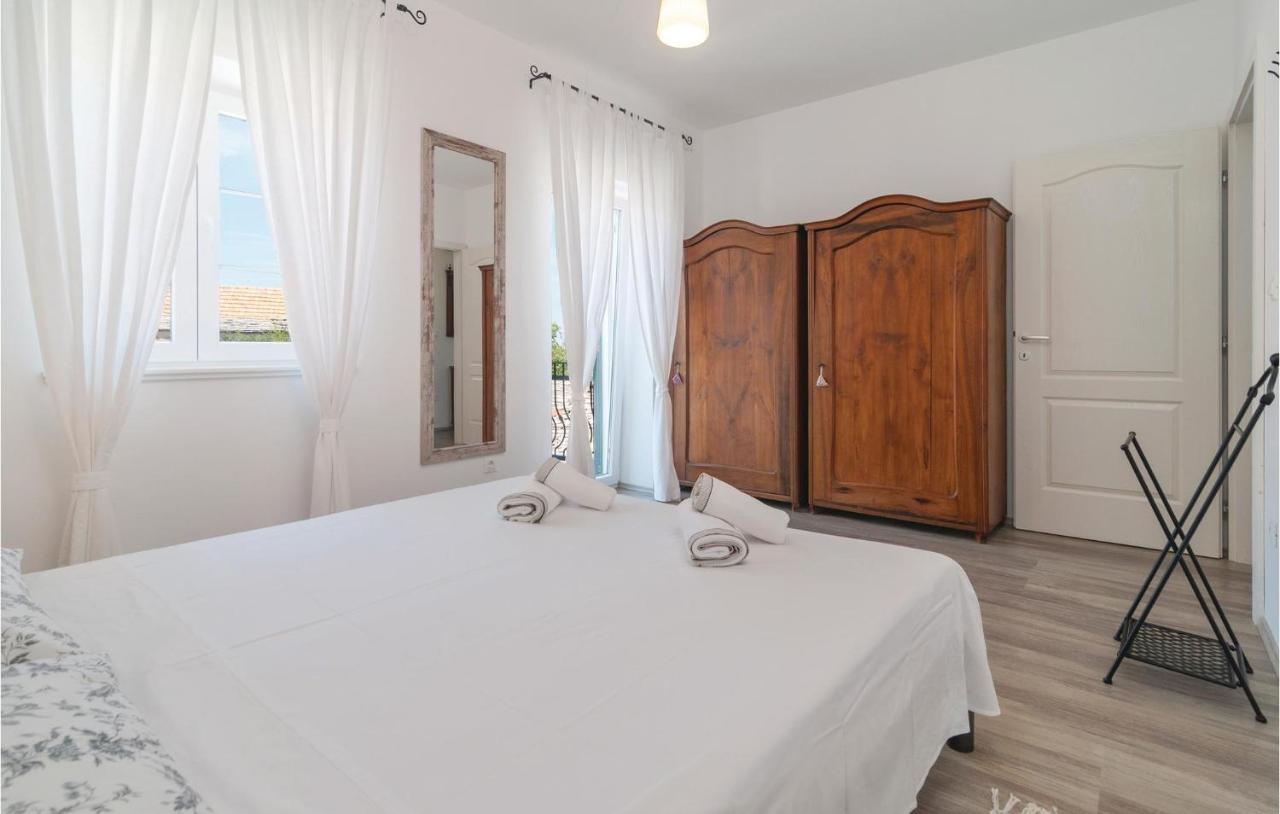 Stunning Home In Primosten With Kitchen Esterno foto