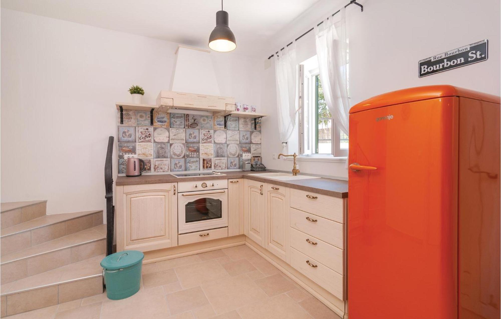 Stunning Home In Primosten With Kitchen Esterno foto