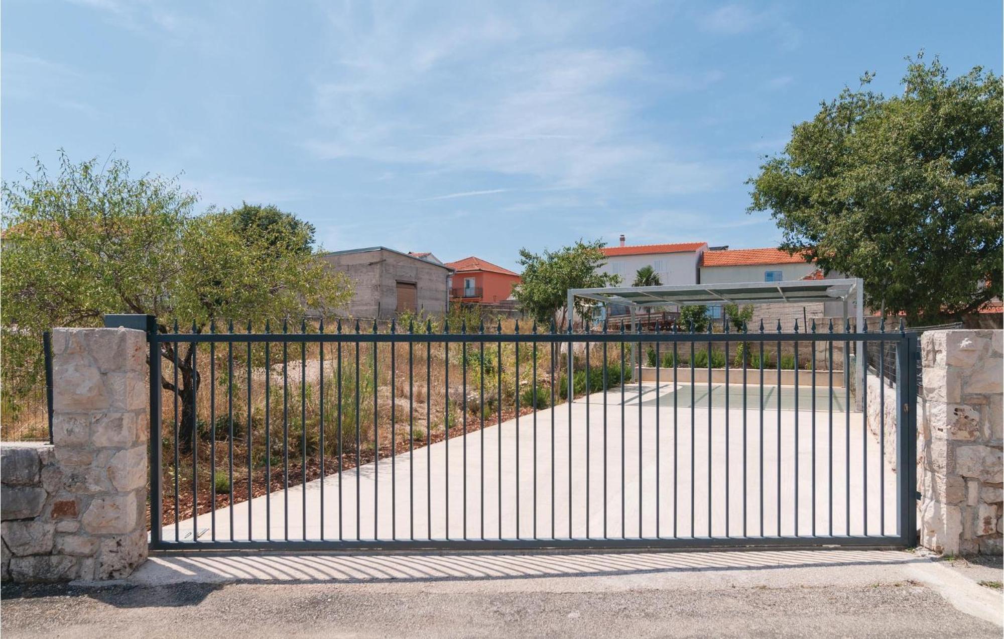 Stunning Home In Primosten With Kitchen Esterno foto