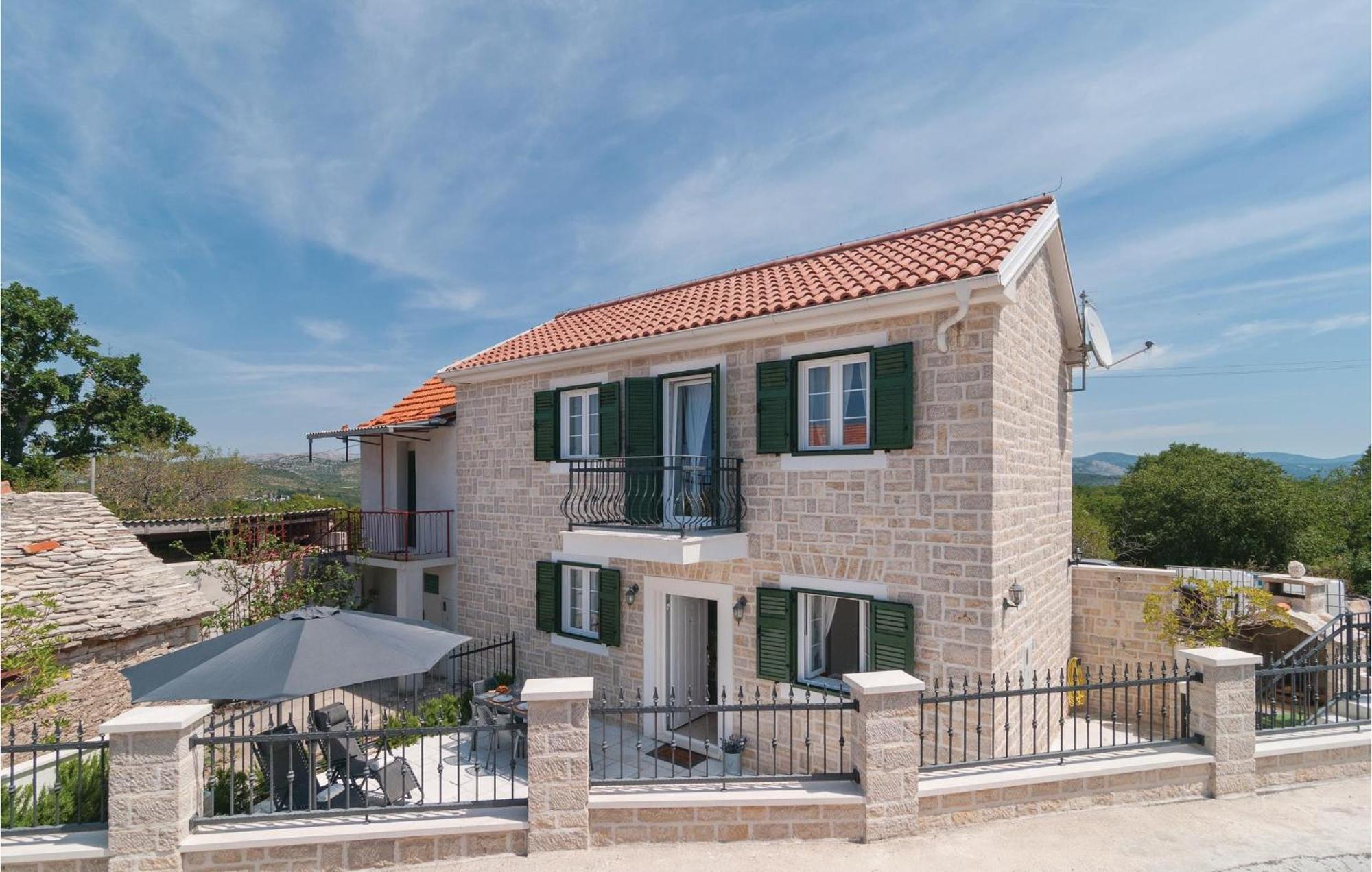 Stunning Home In Primosten With Kitchen Esterno foto